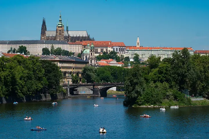 Pražský hrad nad Vltavou